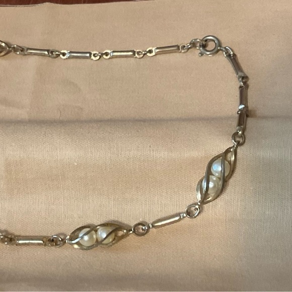 Beautiful Vintage Necklace! - Picture 3 of 3